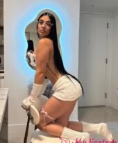 Chica cubana divertida