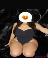 Busty Curvy Bombshell