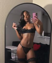 Natural Petite Bombshell